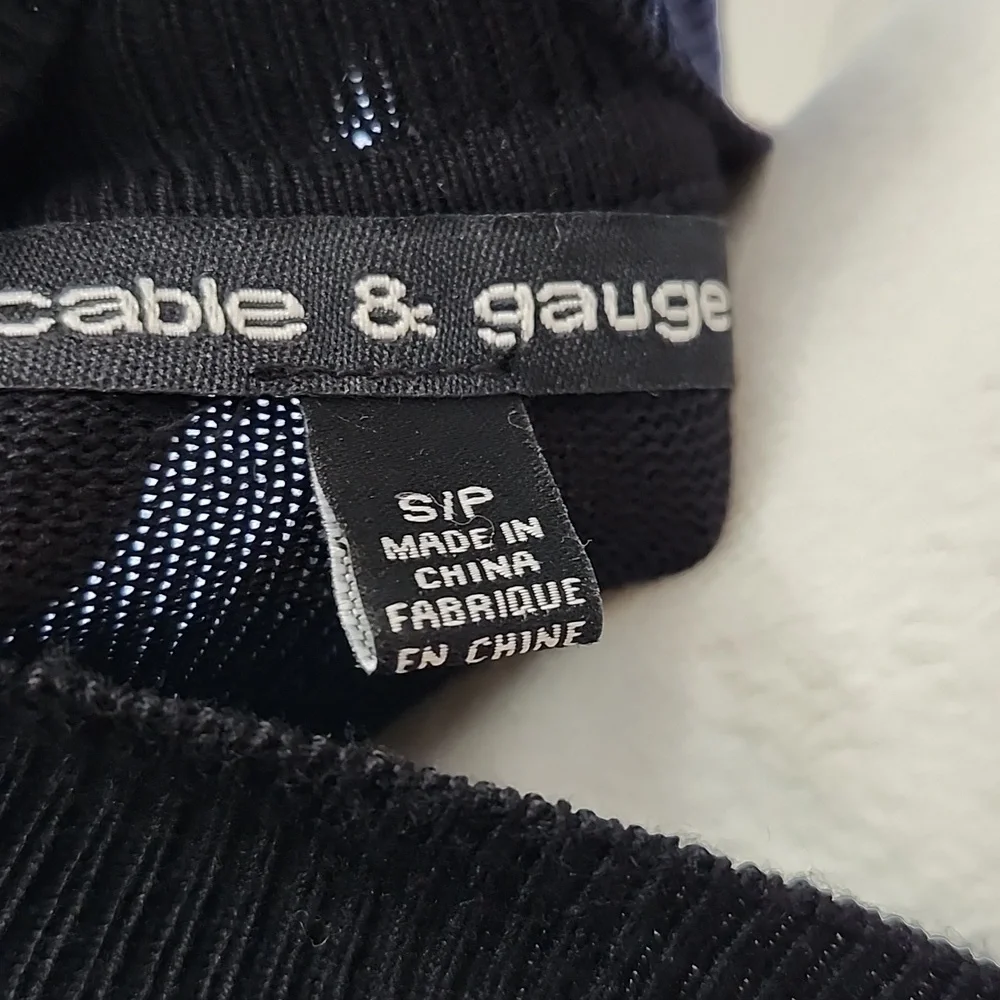 Cable & Gauge Black Knit Top - Picture 4 of 4